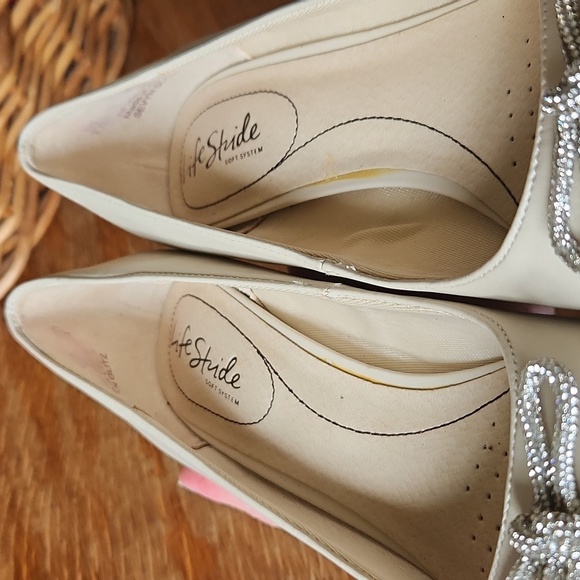 LifeStride Sevyn Glitz in Almond Milk Size 7.5 Shoes Heels - Picture 8 of 16